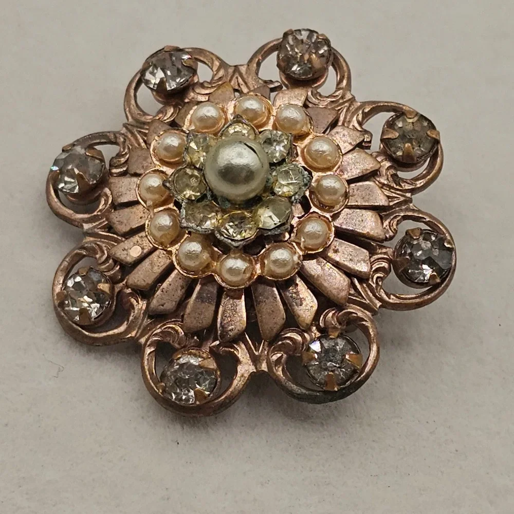 Vintage Brooch Pin Faux Pearl Rhinestone Copper Tone Flower Starburst Statement